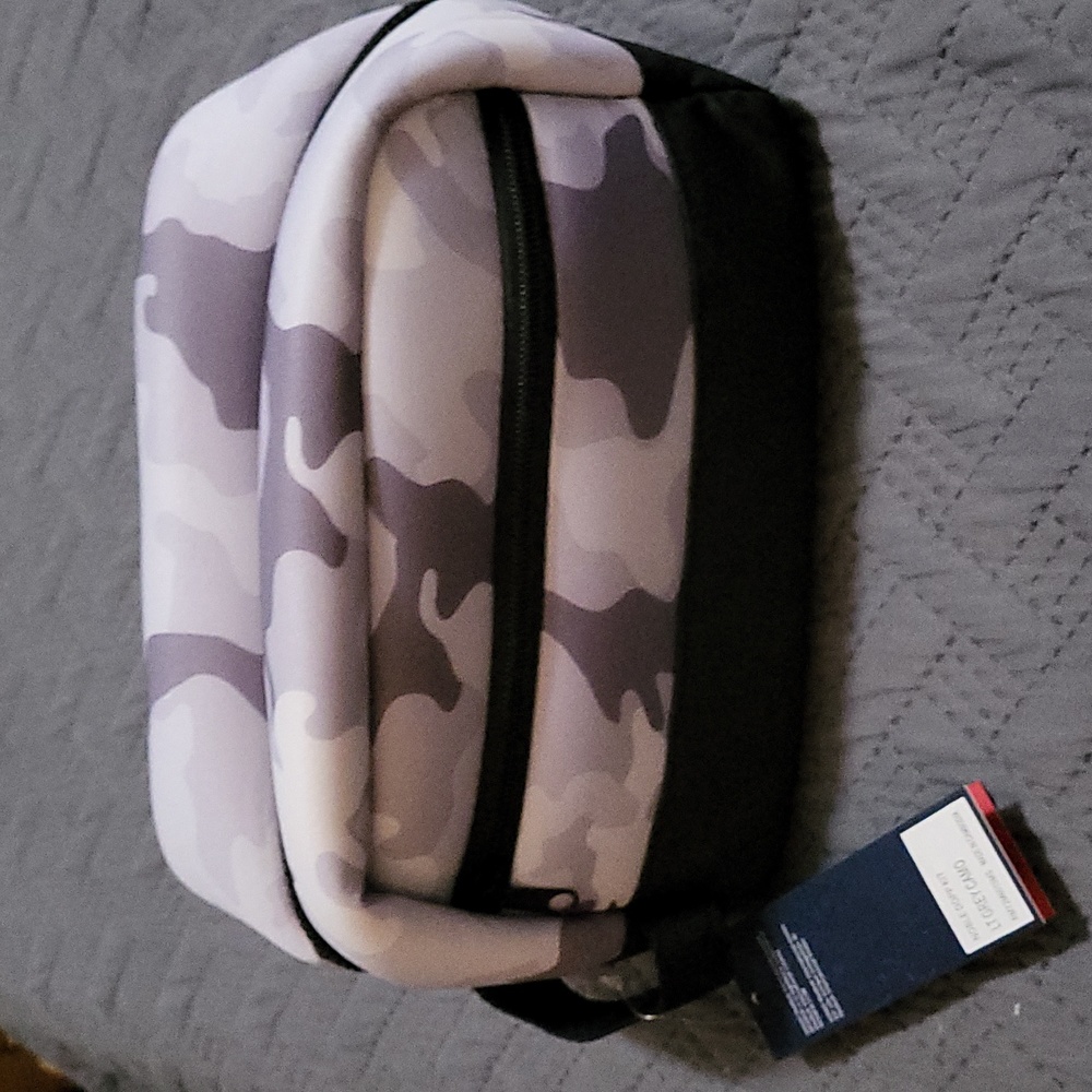 Reebok Dopp Kit - Picture 2 of 8